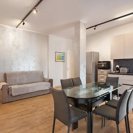 Casa Colombo-vicina Al E Al Centro Apartman *